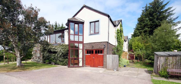 Ruadh_Sgeir_garage_aspect